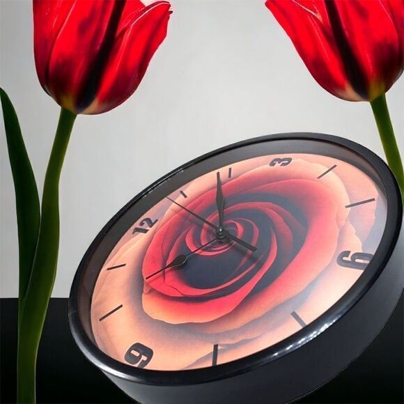 Gorgeous Rose 🌹 Wall Clock l Wall hanging l Battery operated l Hone Decor l NIB - Picture 10 of 10